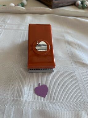 Retired Creative Memories Leaf Punch